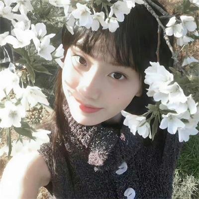 彩虹艳女